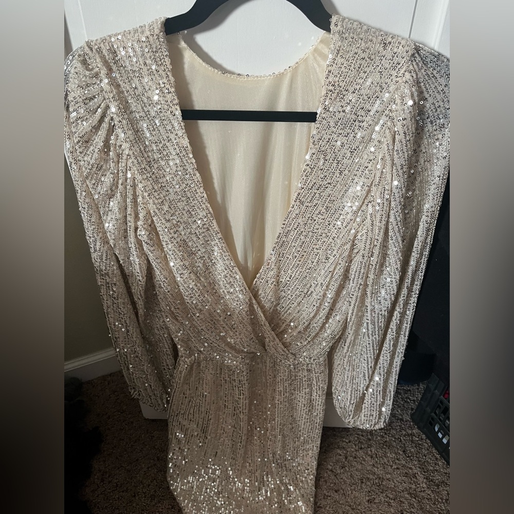 Nye dress